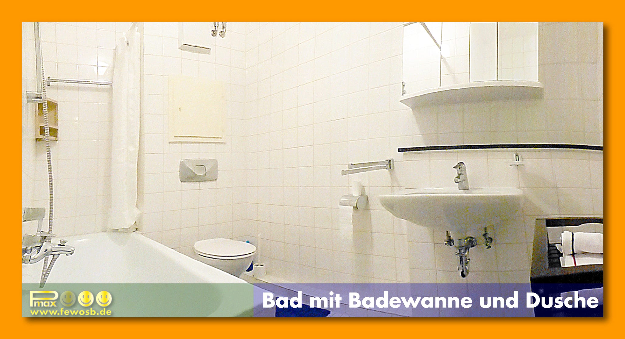 Das Bad ist mit Waschbecken, Badewanne mit Duschmöglichkeit, Toilette und Spiegelschrank ausgestattet. Ein Föhn ist ebenfalls vorhanden.